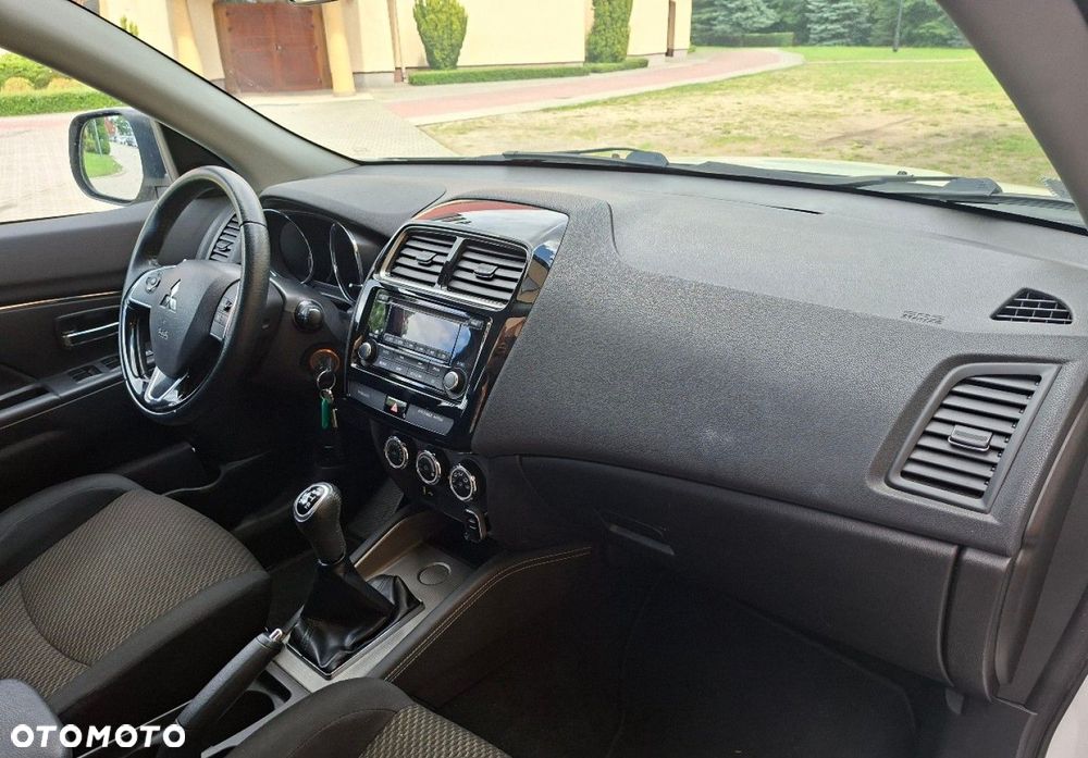 Mitsubishi ASX - 15