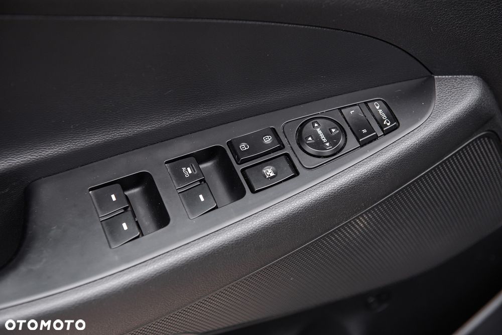 Hyundai Tucson 1.6 GDI BlueDrive Comfort 2WD - 16