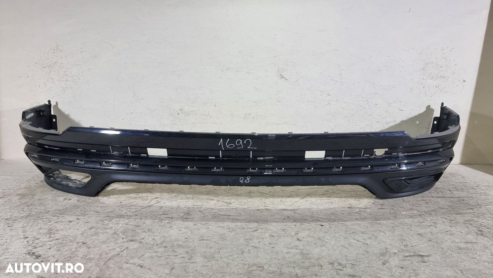 Spoiler bara spate Audi Q8 S-Line, 2018, 2019, 2020, 2021, 4M88075279. - 2