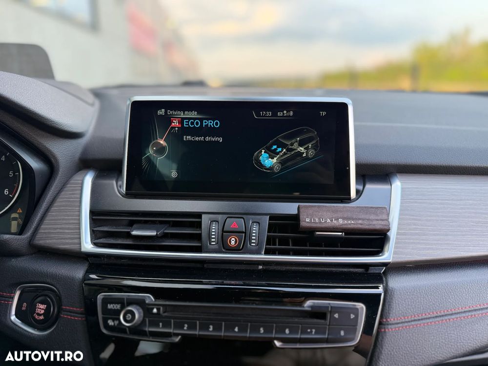 BMW Seria 2 218d - 36
