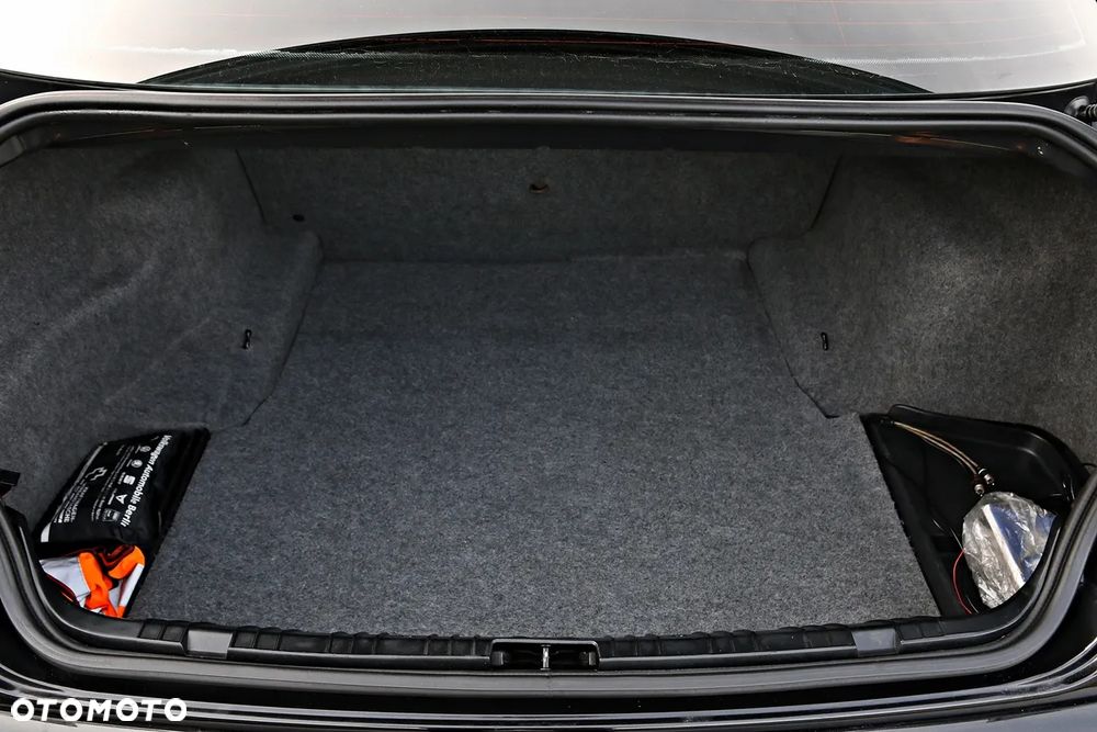 BMW Seria 3 320i - 39