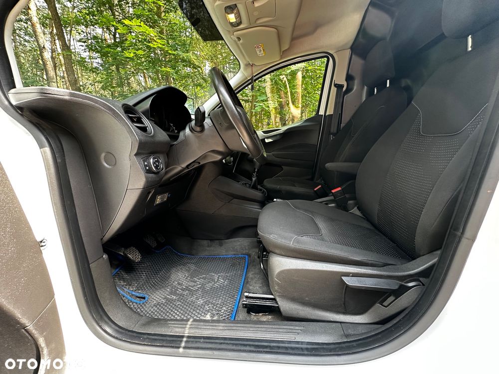 Ford Transit courier - 27