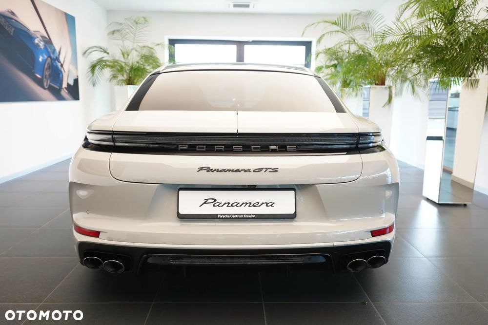 Porsche Panamera - 5