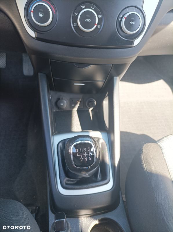 Kia Ceed - 9