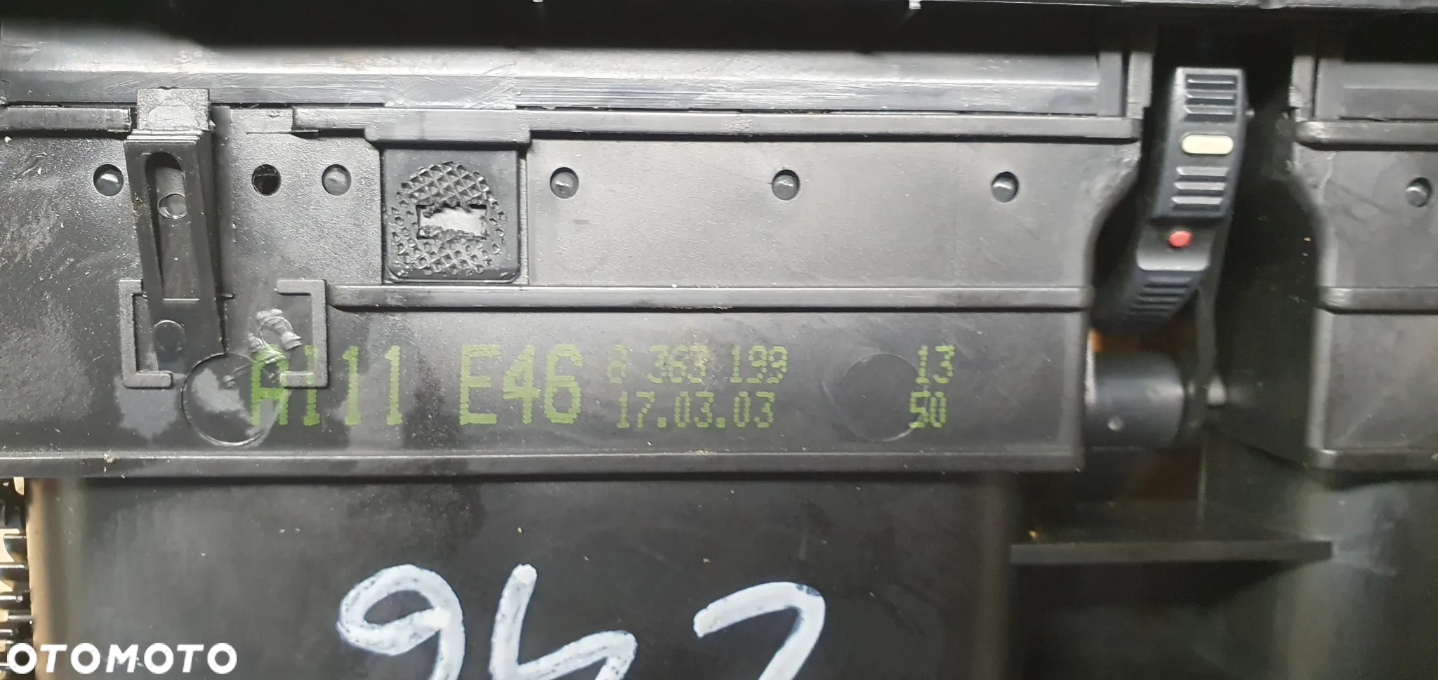 Kratka nawiewu powietrza środkowa BMW 3 E46 8363199 - 7