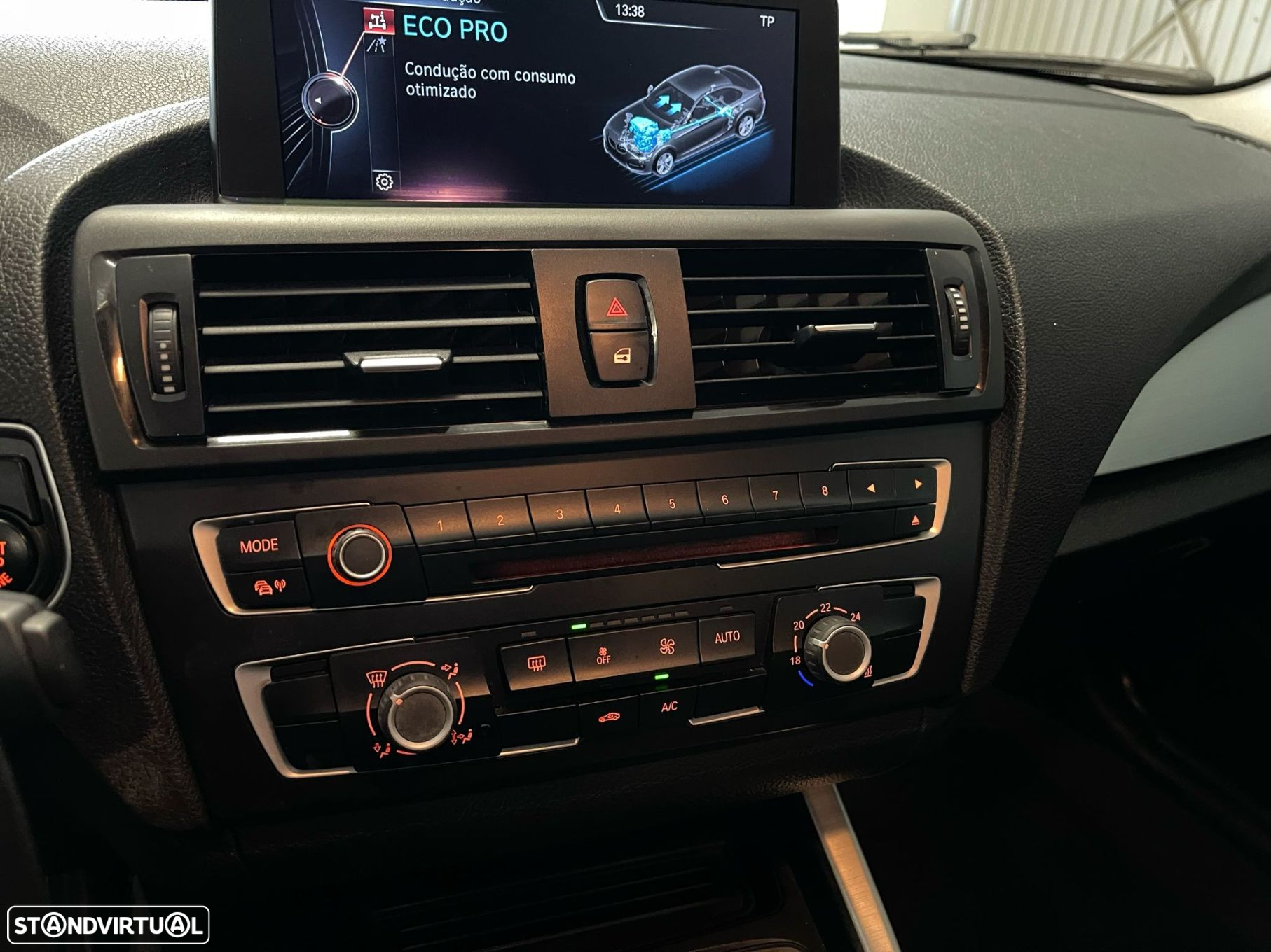 BMW 218 d Coupe Line Sport - 28