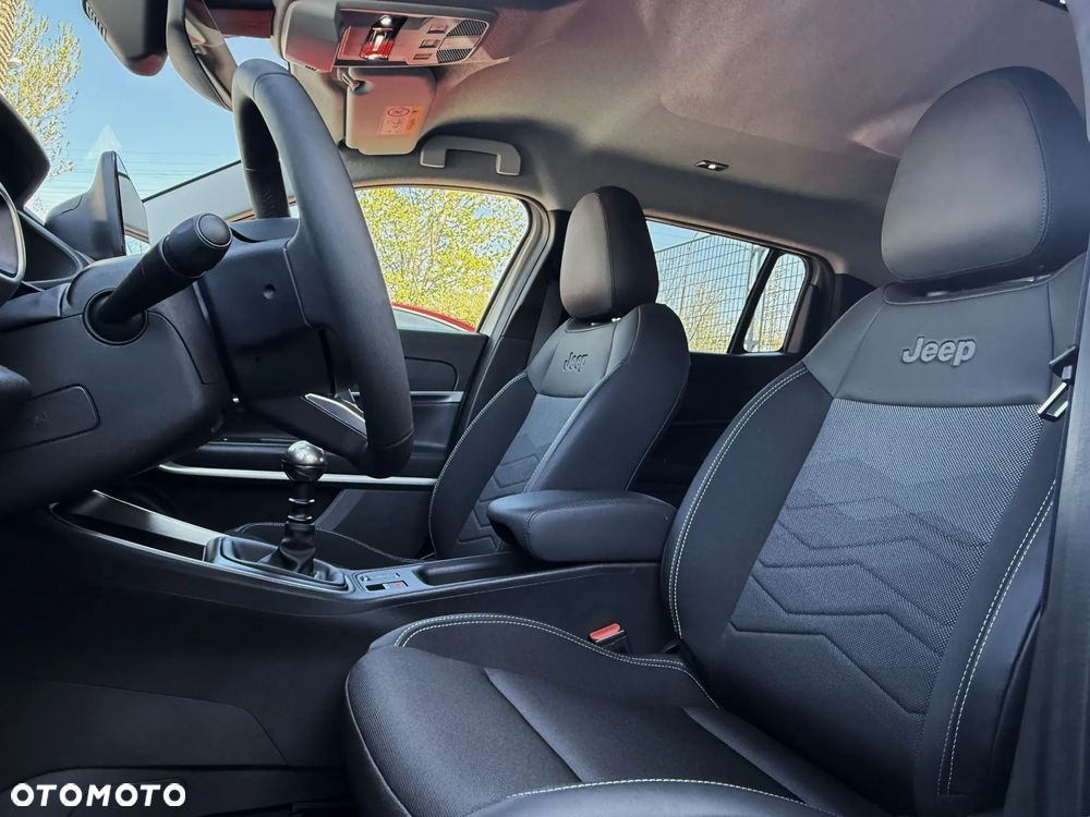 Jeep Avenger 1.2 GSE T3 Summit FWD - 20