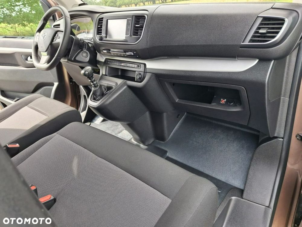 Toyota ProAce - 16