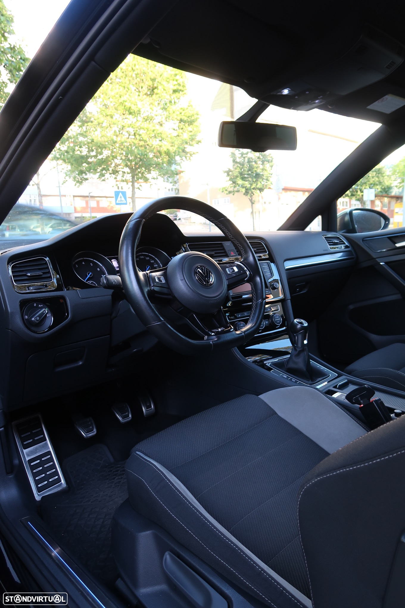 VW Golf 2.0 TSi R - 13