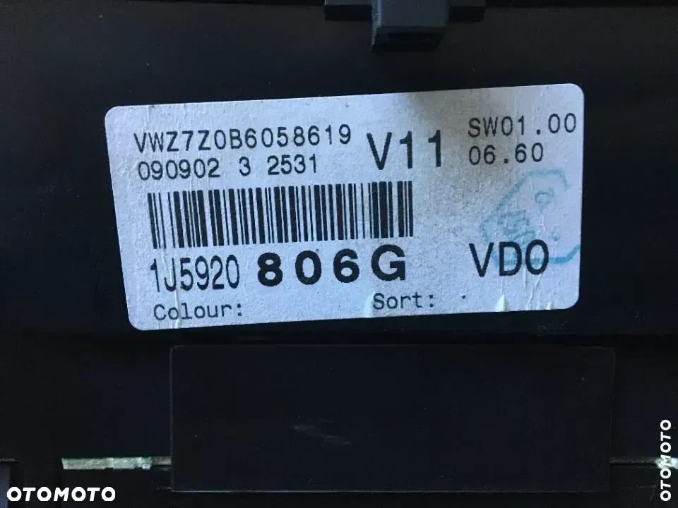 Licznik Volkswagen Bora 1J5920806G - 5