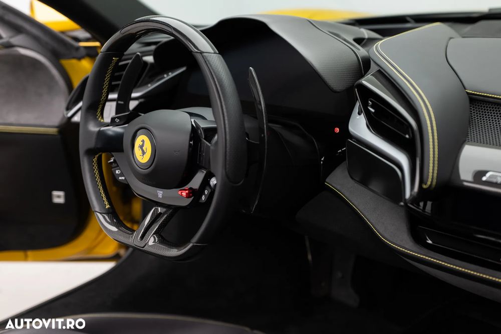 Ferrari SF90 Stradale - 14