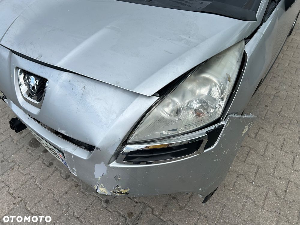 Peugeot 5008 - 19