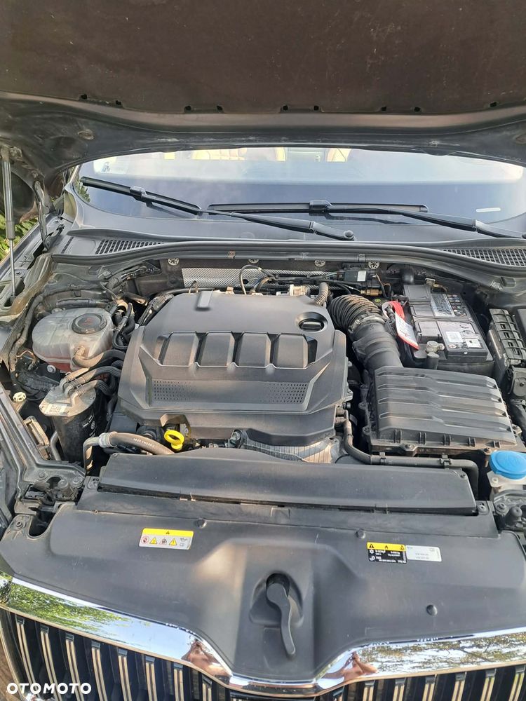 Skoda Superb 2.0 TDI SCR L&K DSG - 15