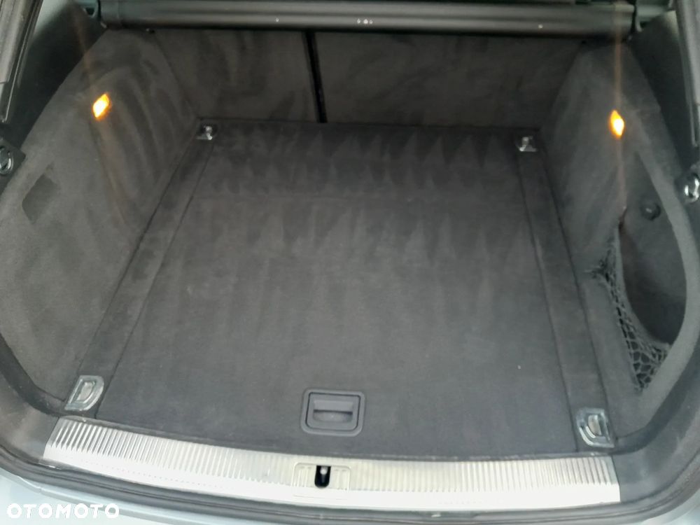 Audi A4 Avant 2.0 TFSI S line Sportpaket (plus) - 22