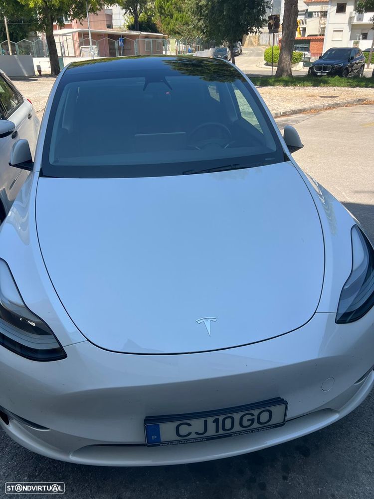 Tesla Model Y Long Range Dual Motor AWD - 2