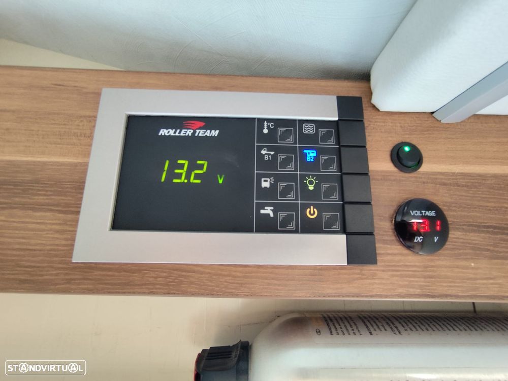 Roller Team Auto-Roller T-Line Magnifico Garage - 23