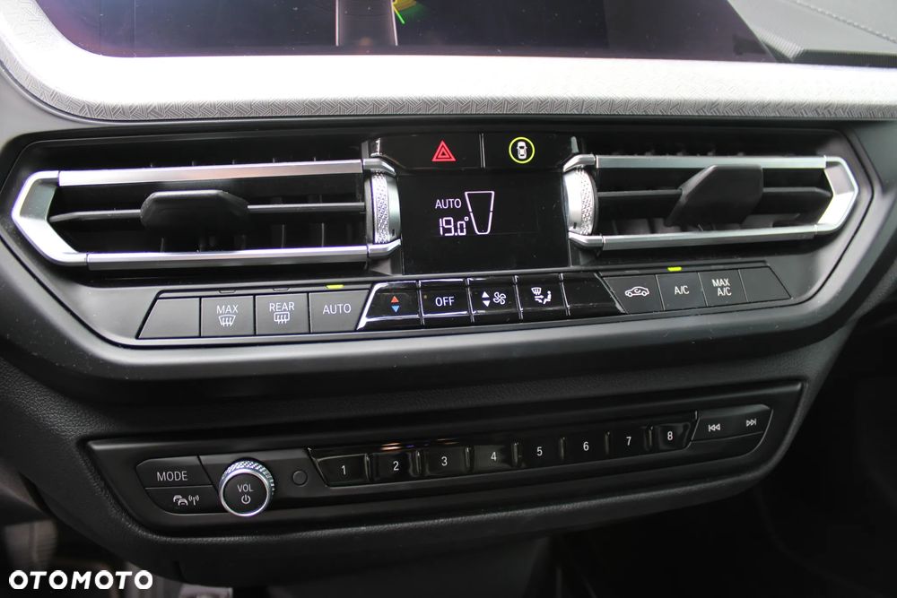 BMW Seria 2 218i GPF Sport Line - 19