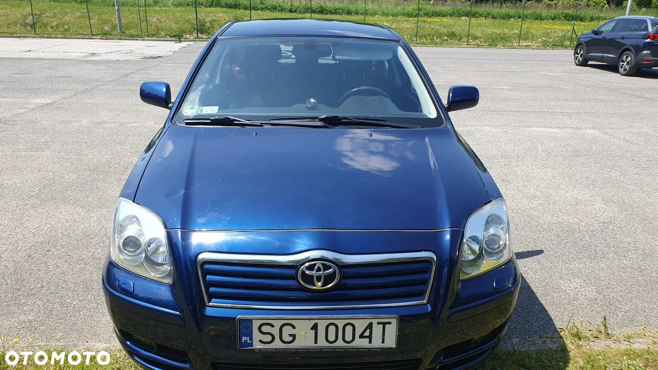 Toyota Avensis 1.8 VVT-i Sol - 4