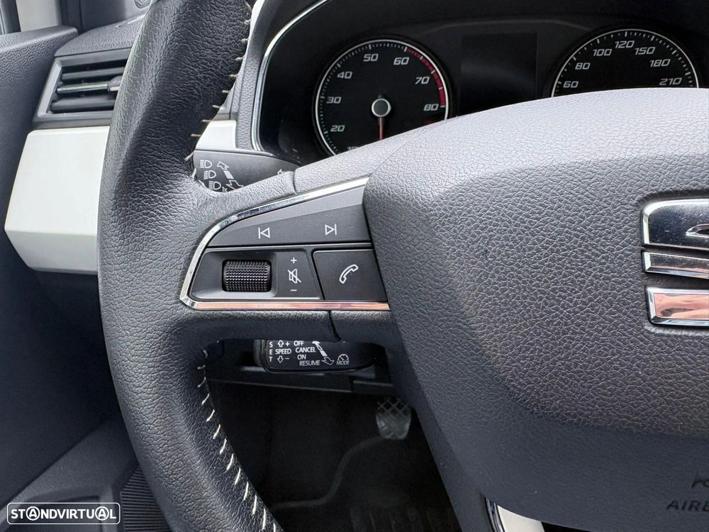 SEAT Arona 1.0 TSI Xcellence - 37