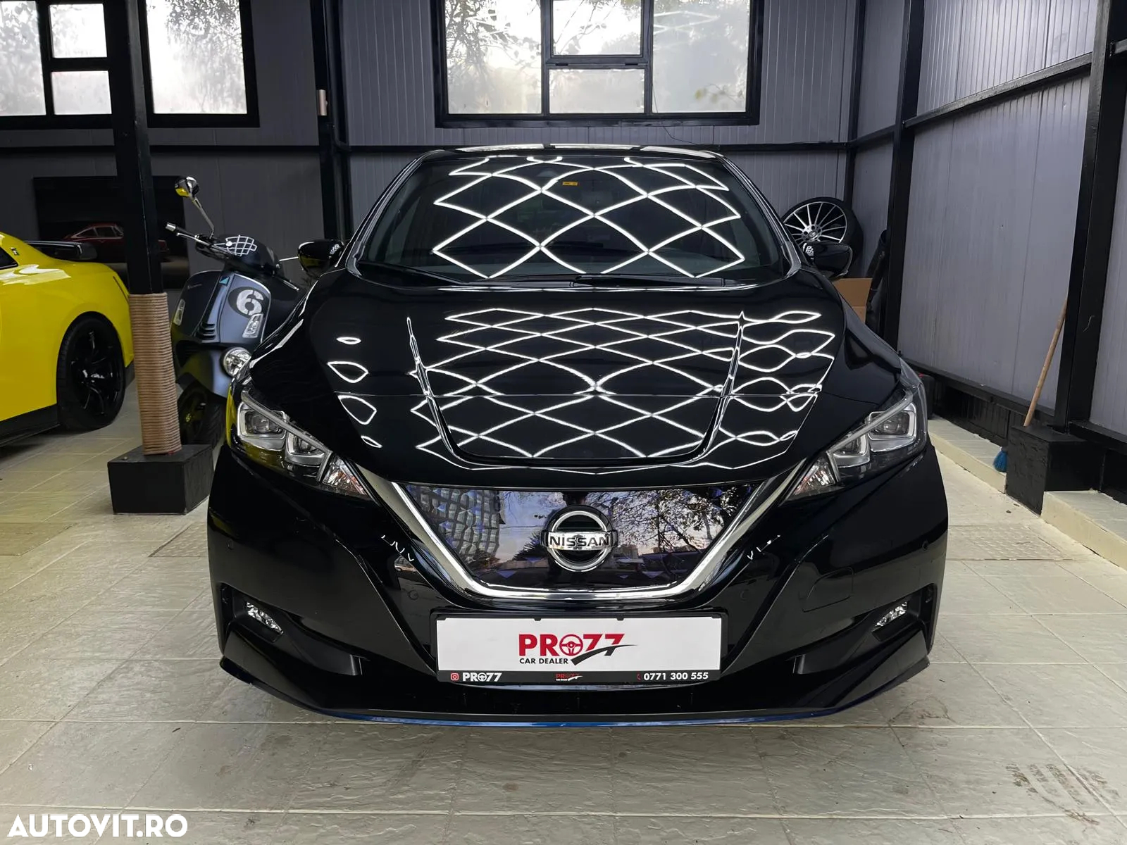 Nissan LEAF Tekna - 2