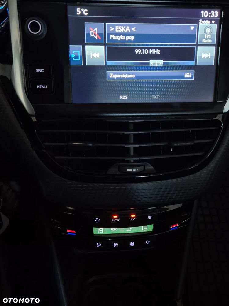 Peugeot 2008 1.6 BlueHDi Allure - 10