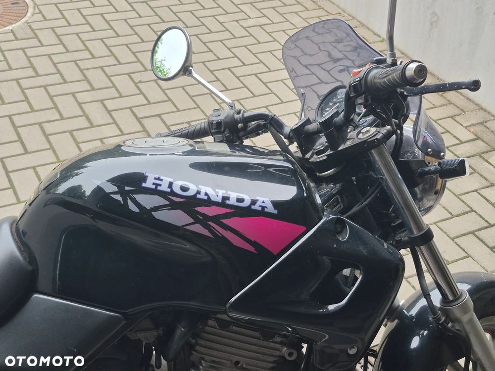Honda CB - 1