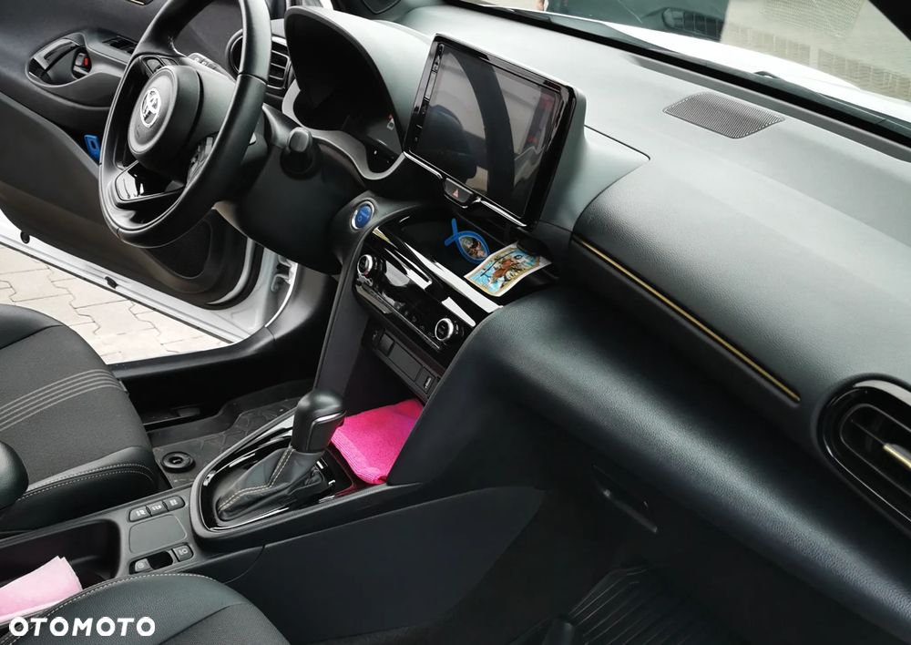 Toyota Yaris Cross Hybrid 1.5 Adventure - 8