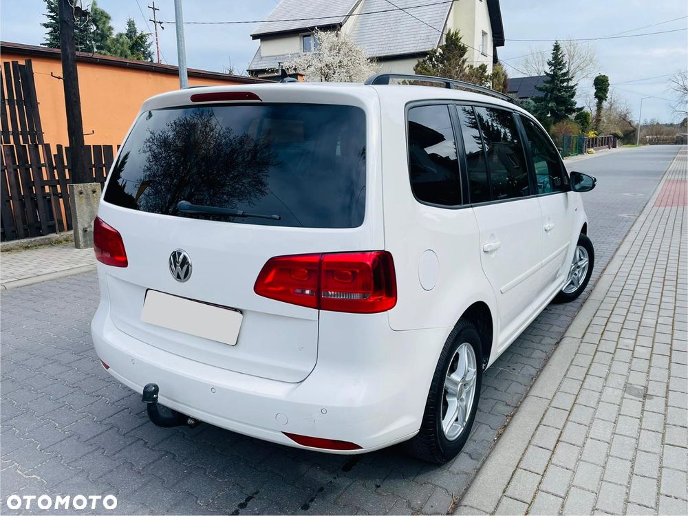 Volkswagen Touran 1.6 TDI DPF Highline - 3