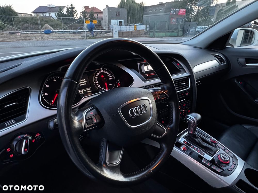 Audi A4 Avant 2.0 TDI DPF clean diesel multitronic Ambiente - 40