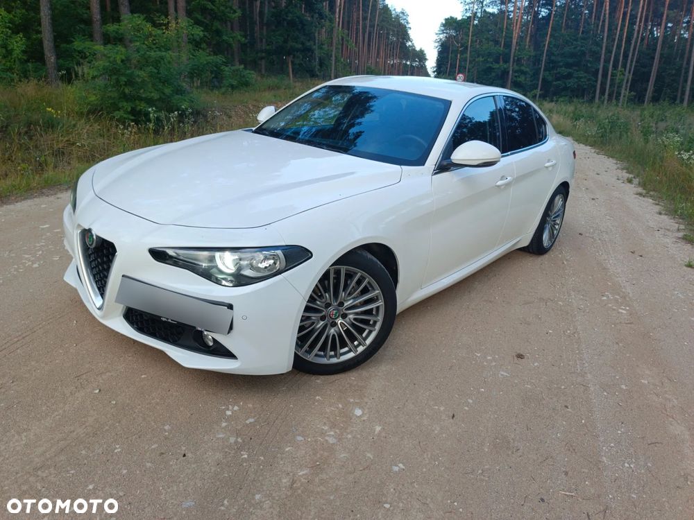 Alfa Romeo Giulia 2.0 Turbo - 25