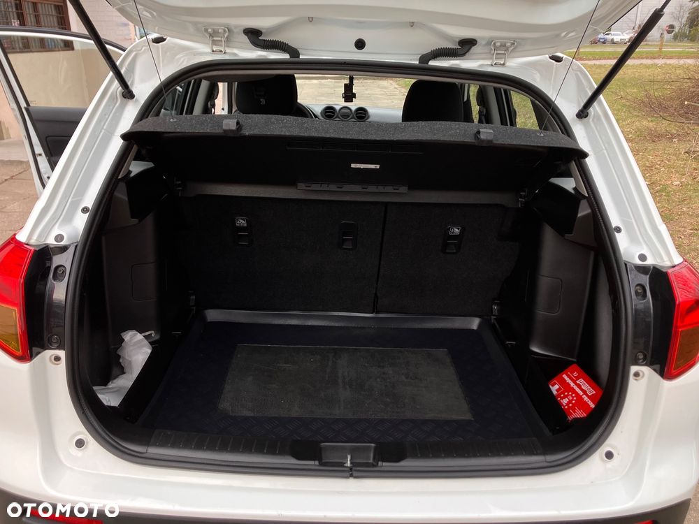 Suzuki Vitara 1.6 Comfort 2WD - 25