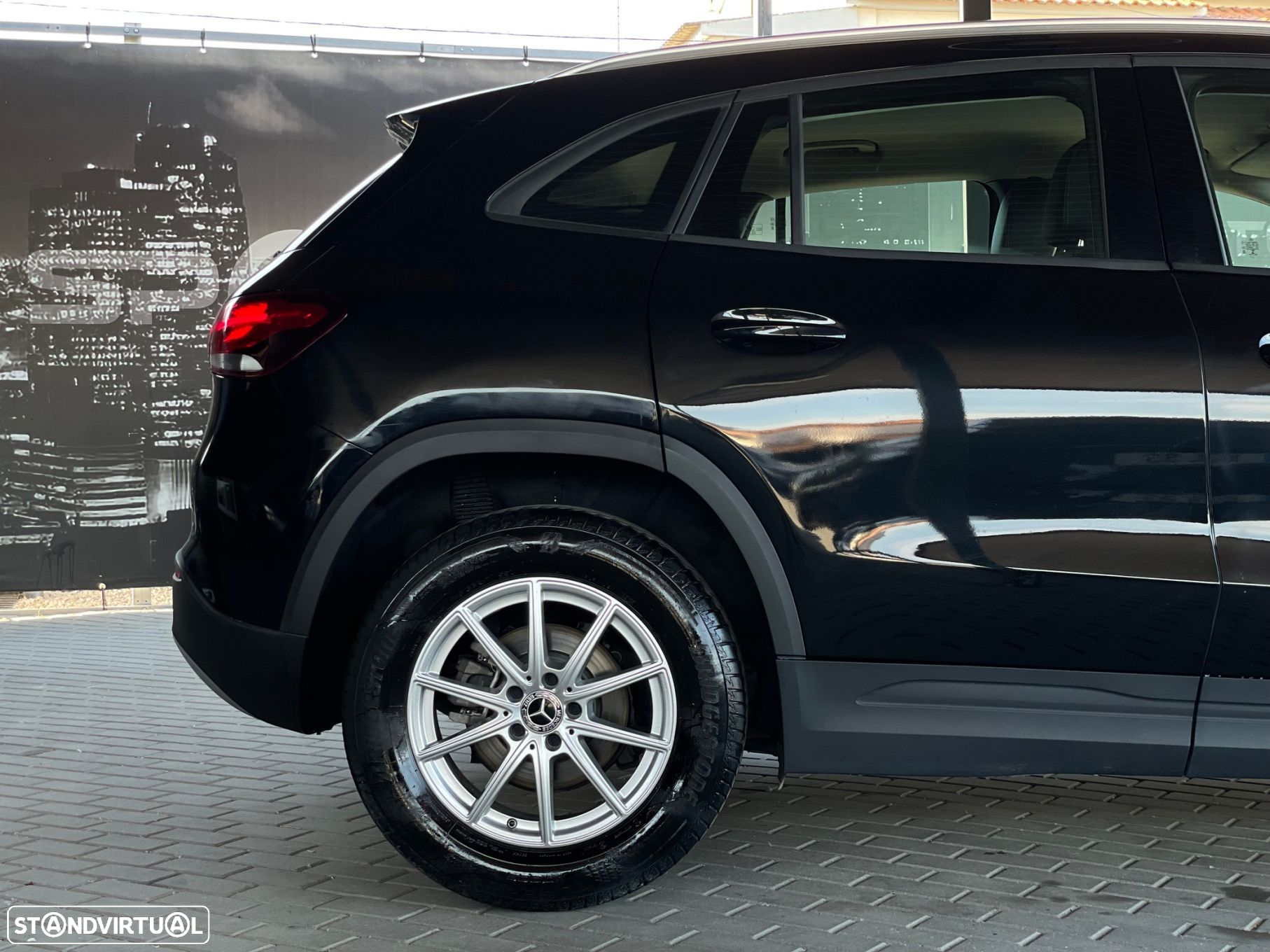 Mercedes-Benz GLA 180 d Progressive - 8