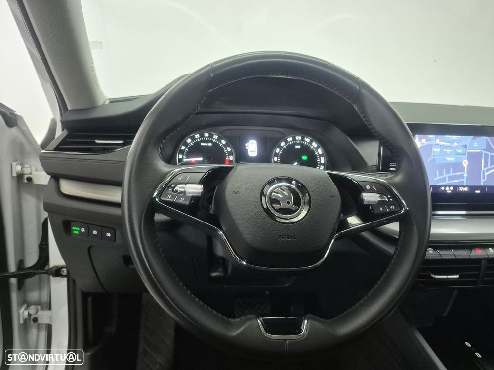 Skoda Octavia Break 2.0 TDI Ambition DSG - 11