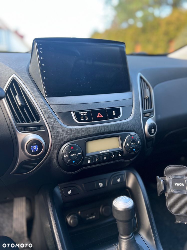 Hyundai ix35 2.0 4WD Premium - 24