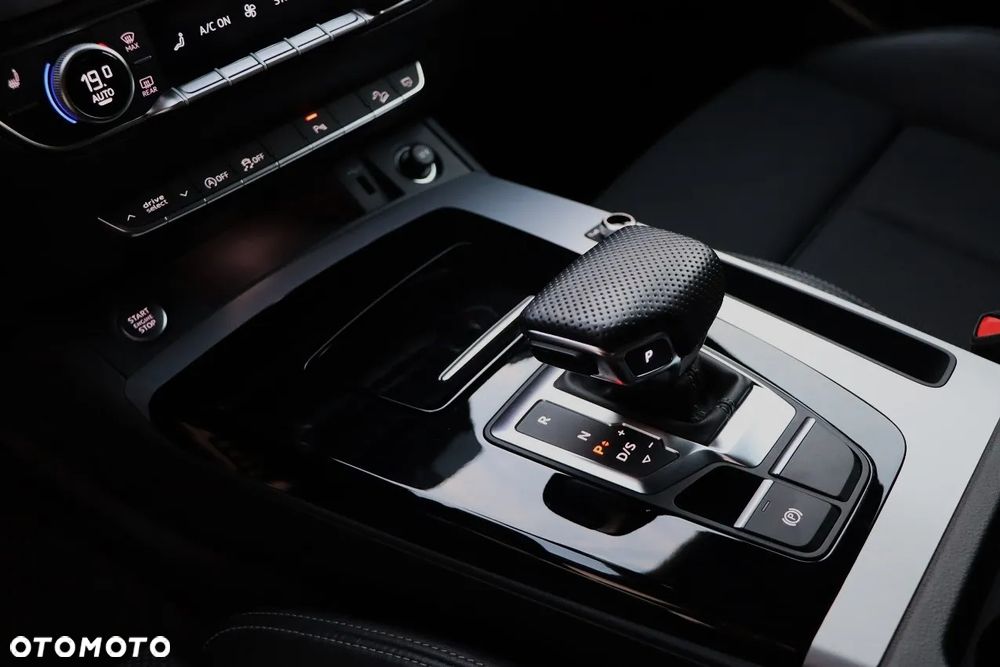 Audi Q5 Sportback - 30