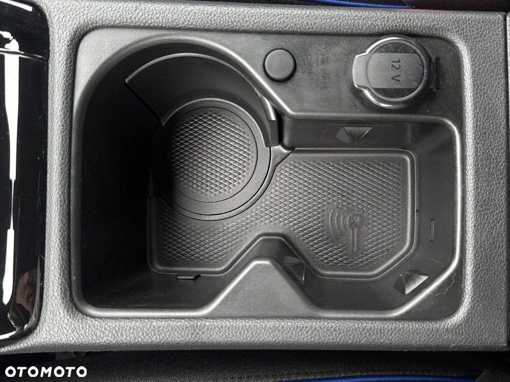 Volkswagen Golf - 23