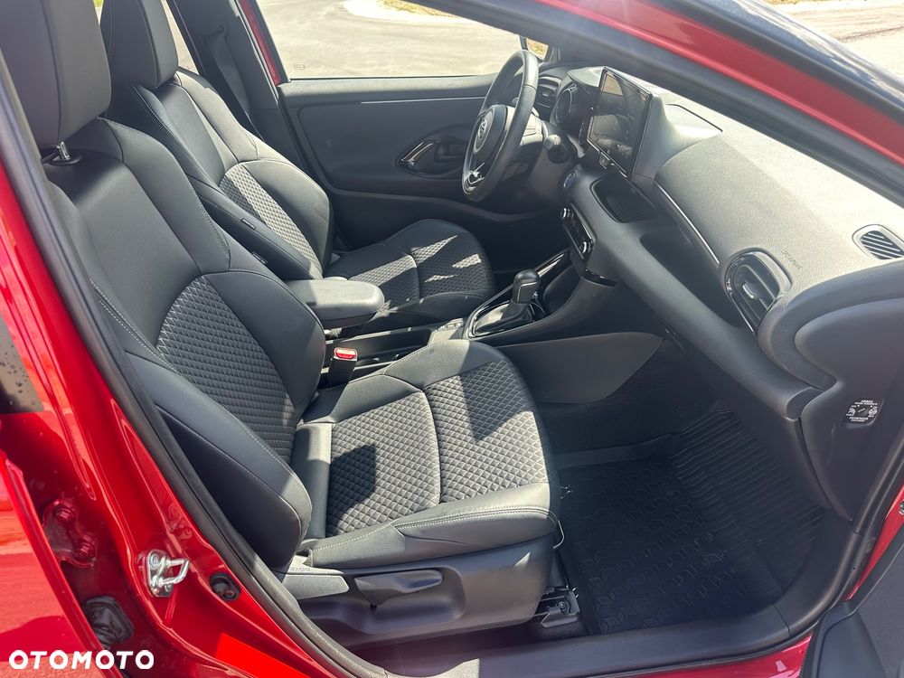 Toyota Yaris Hybrid 1.5 Selection Style - 9