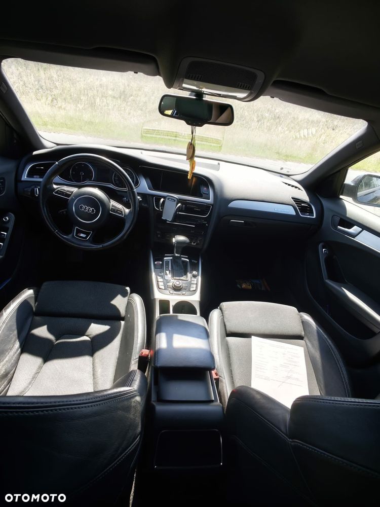 Audi A4 Avant 2.0 TDI DPF quattro S tronic S line Sportpaket - 5