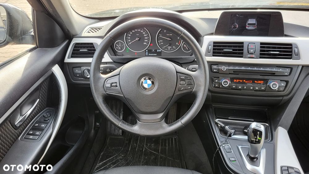 BMW Seria 3 316d - 9