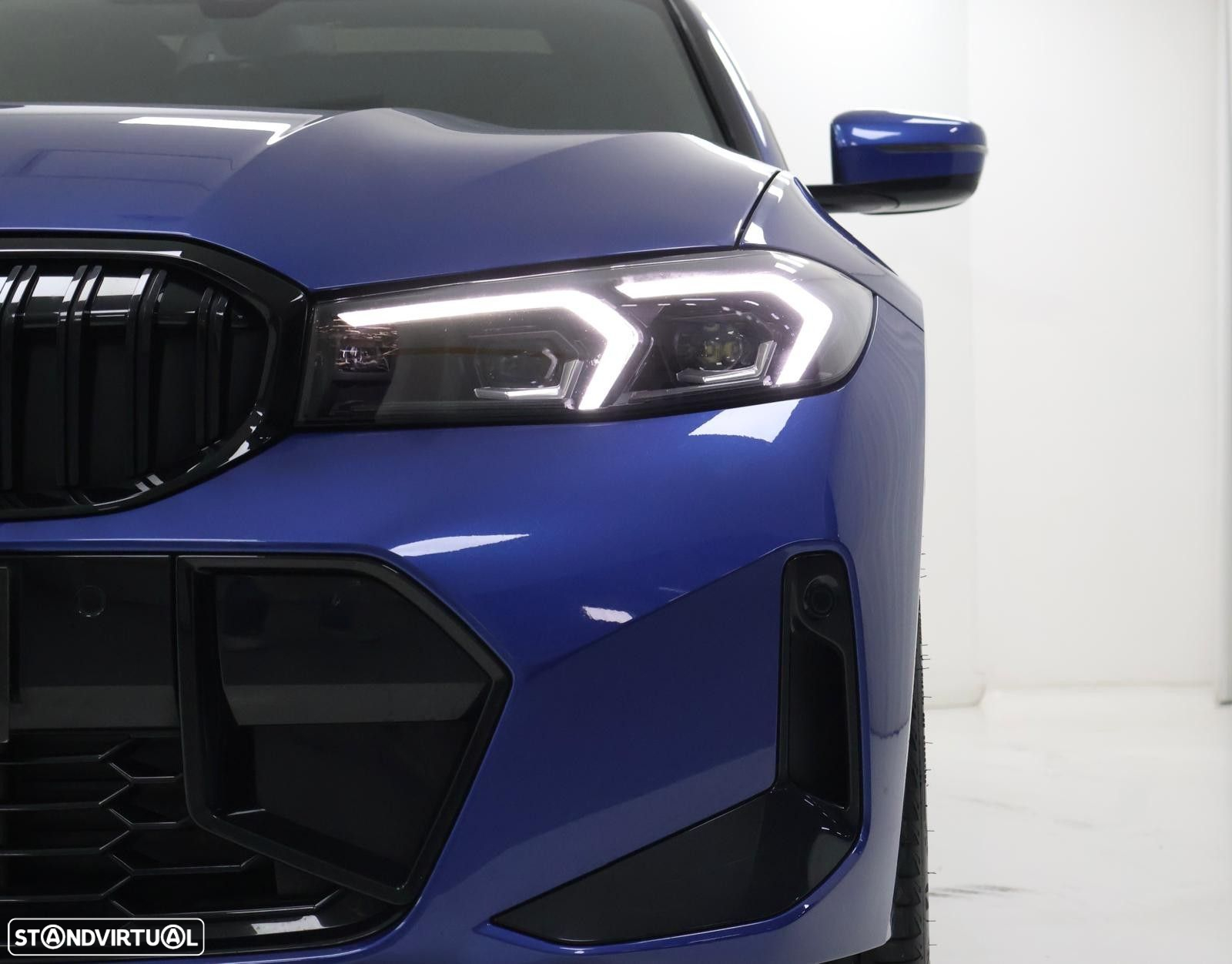 BMW 330 e Touring Pack Desportivo M Pro Auto - 9