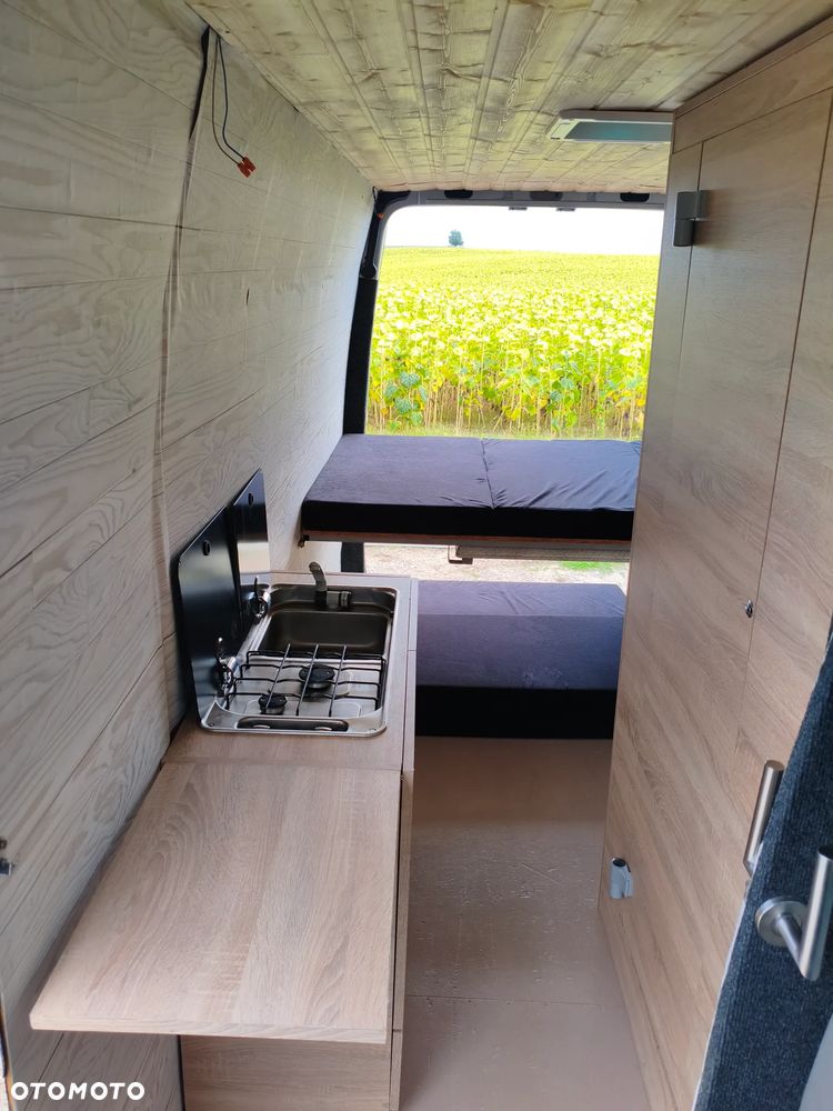 Volkswagen Crafter - 12