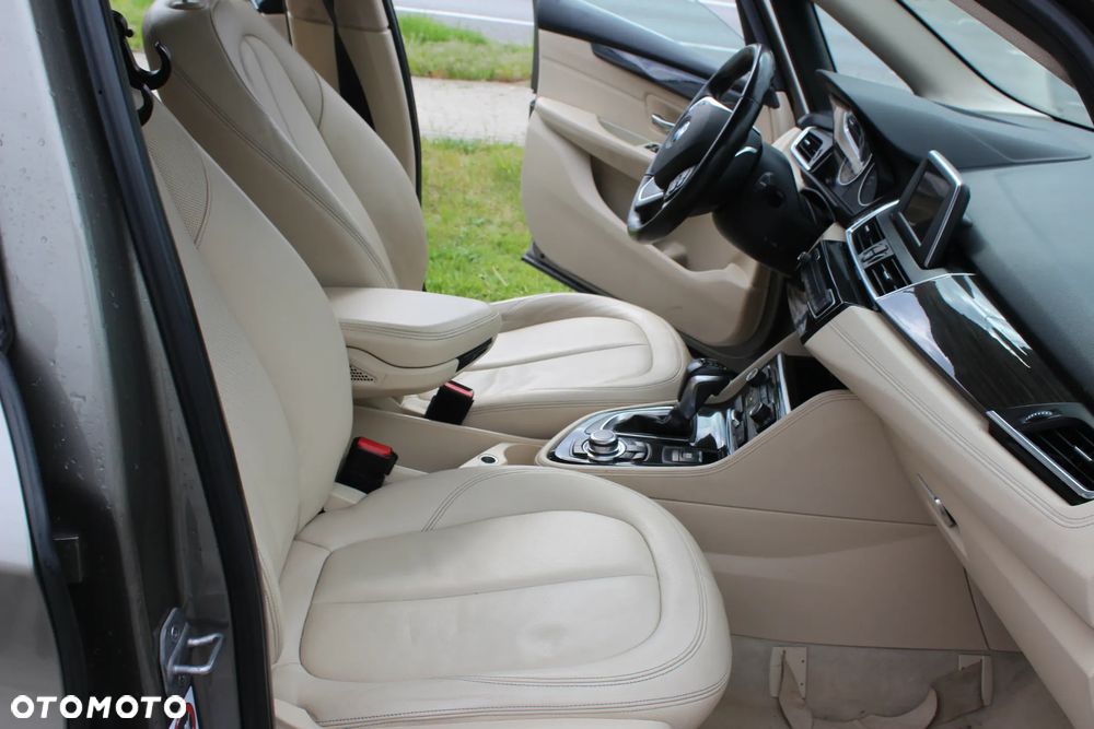BMW Seria 2 218i Luxury Line - 17