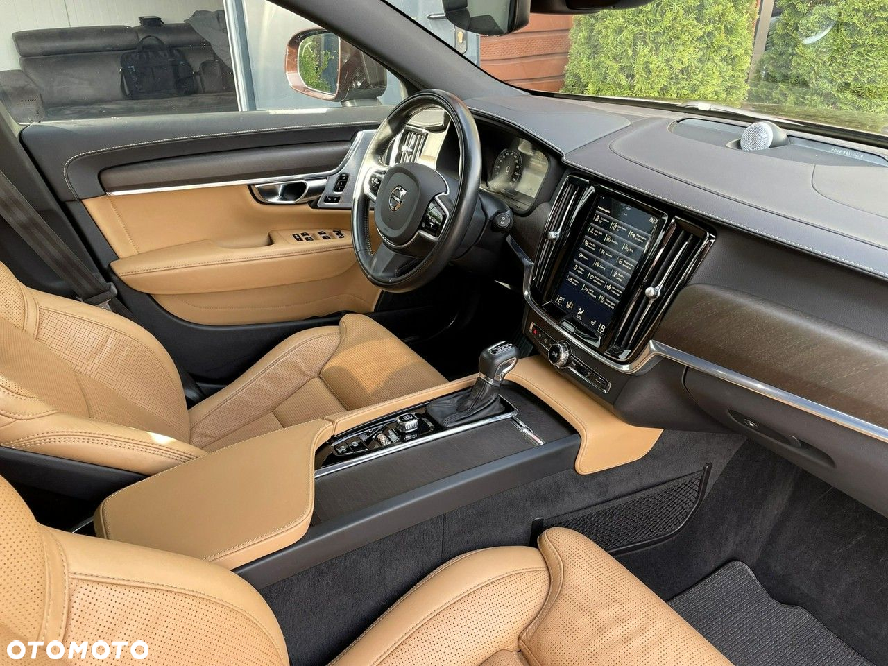 Volvo V90 Cross Country T6 AWD - 26