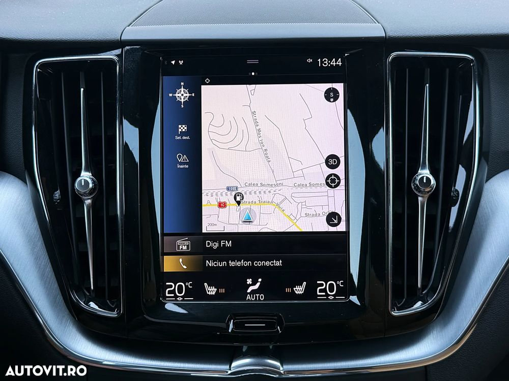 Volvo XC 60 D4 AWD Momentum - 27