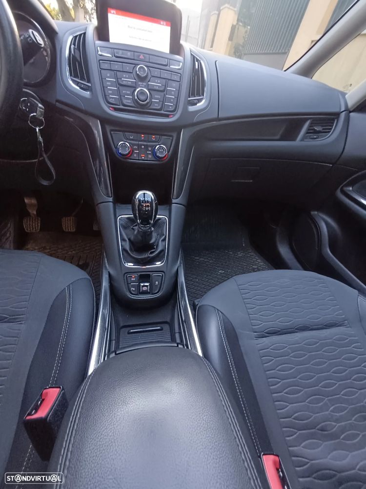 Opel Zafira 1.6 CDTi Cosmo - 19