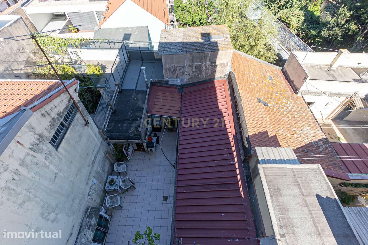 Apartamento T4 Duplex com terraço e logradouro | Matosinhos - Grande imagem: 4/37