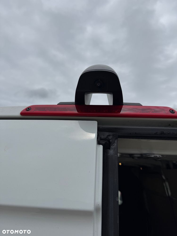 Mercedes-Benz Sprinter - 6