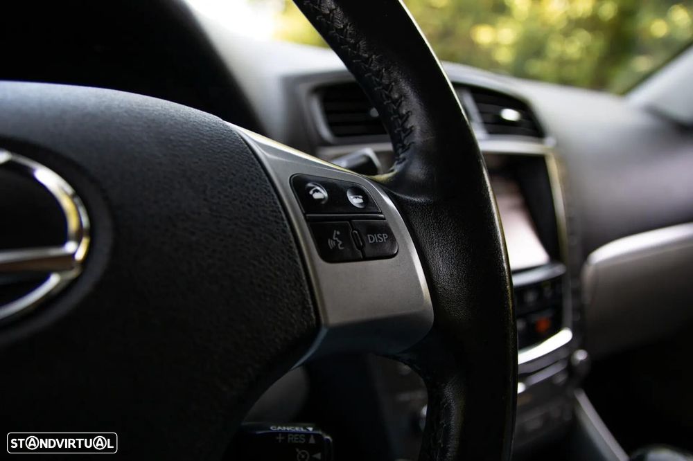 Lexus IS 200 d P.Executive 6G - 54