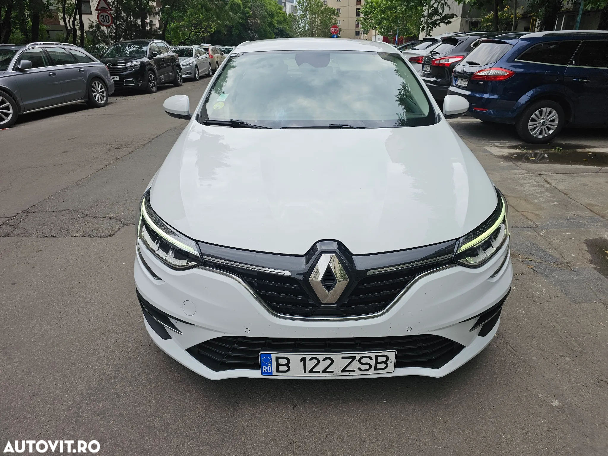 Renault Megane Blue dCi 116 Intens - 11