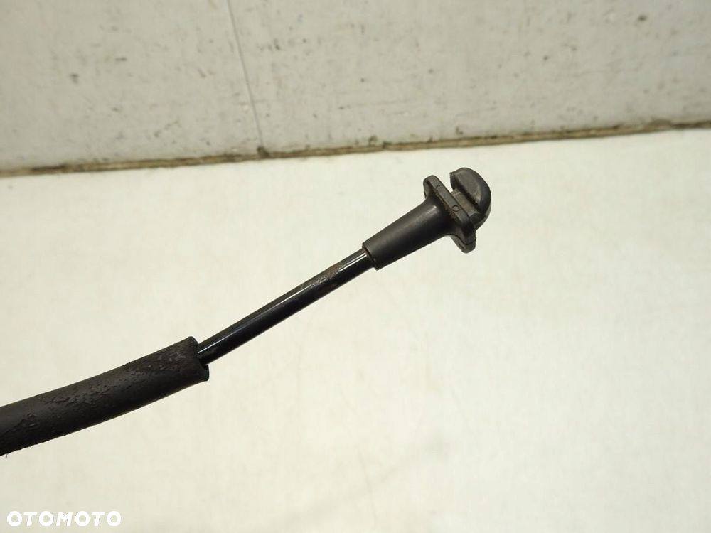 PODPORA MASKI KIA CEED I LIFT - 3